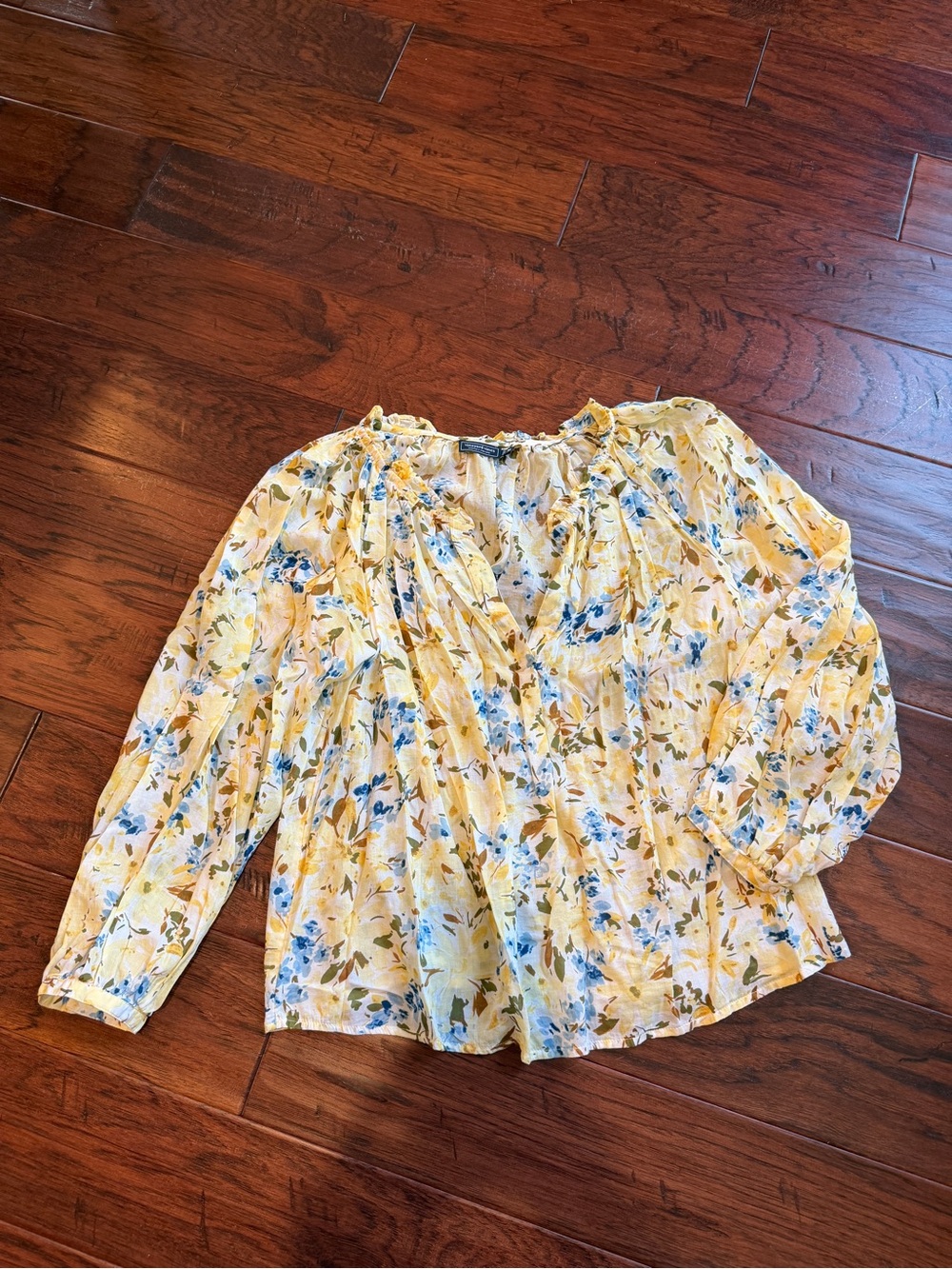 Vineyard Vines Yellow Floral Peasant Blouse with Blue Accents